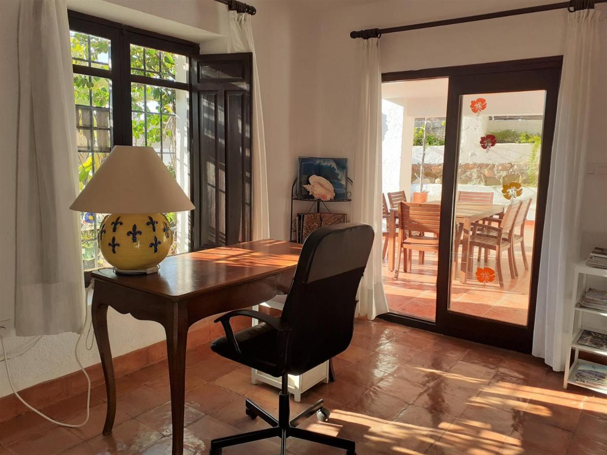 Vila Casa Pizzi Agua Amarga  Exteriér fotografie